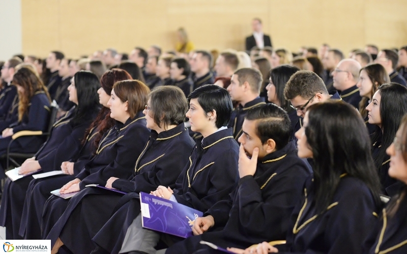 Oklevélátadó ünnepség a Nyíregyházi Egyetemen