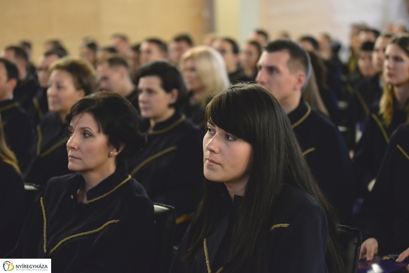 Oklevélátadó ünnepség a Nyíregyházi Egyetemen