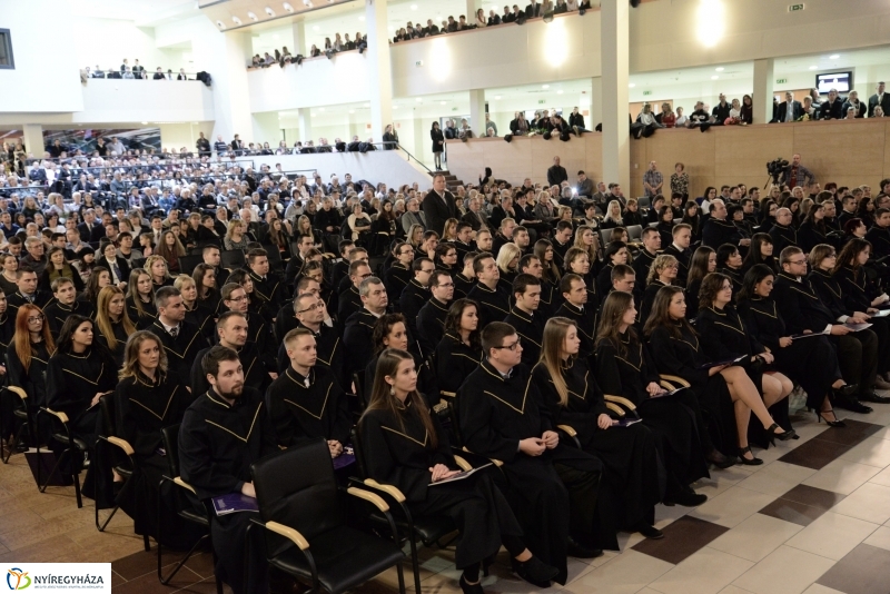 Oklevélátadó ünnepség a Nyíregyházi Egyetemen