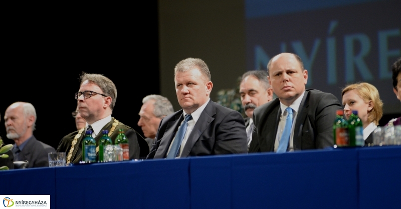 Oklevélátadó ünnepség a Nyíregyházi Egyetemen