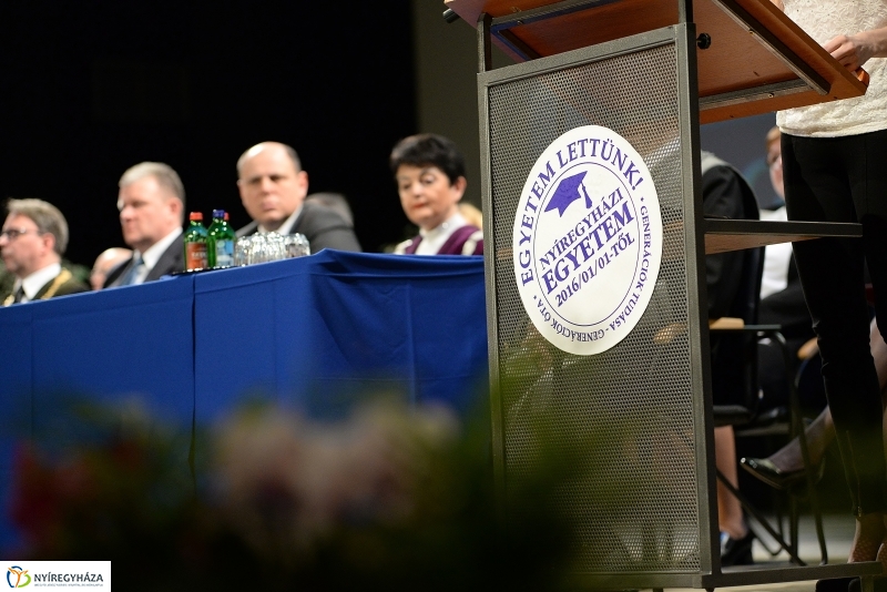 Oklevélátadó ünnepség a Nyíregyházi Egyetemen