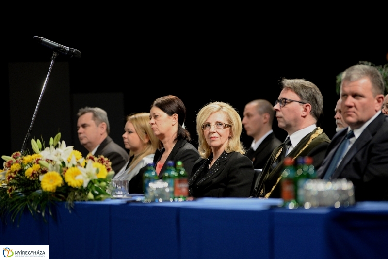 Oklevélátadó ünnepség a Nyíregyházi Egyetemen