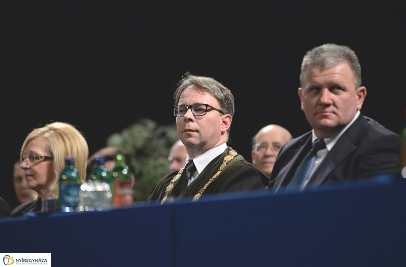 Oklevélátadó ünnepség a Nyíregyházi Egyetemen