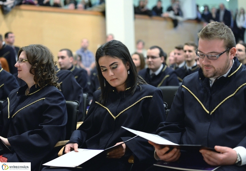 Oklevélátadó ünnepség a Nyíregyházi Egyetemen