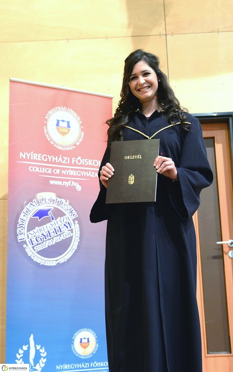 Oklevélátadó ünnepség a Nyíregyházi Egyetemen