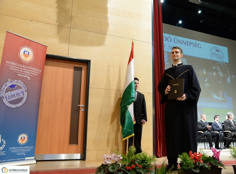 Oklevélátadó ünnepség a Nyíregyházi Egyetemen