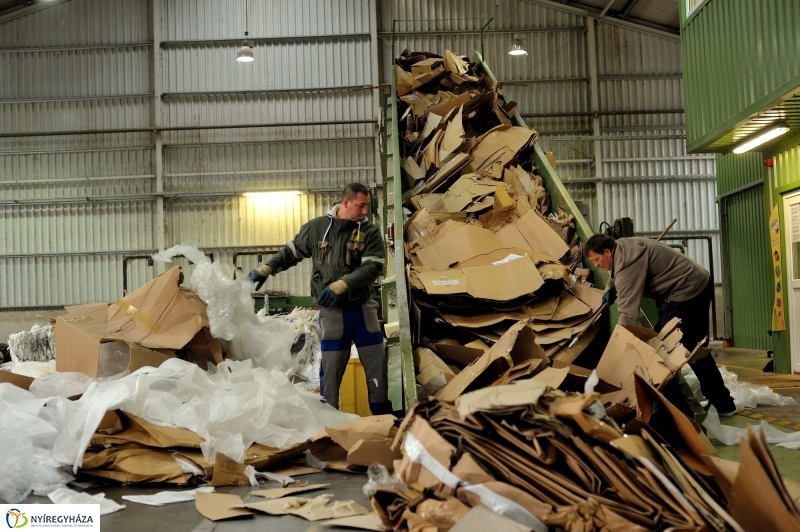 Szelektív hulladékgyűjtő telep