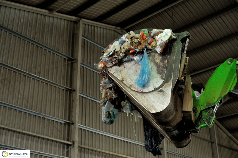 Szelektív hulladékgyűjtő telep