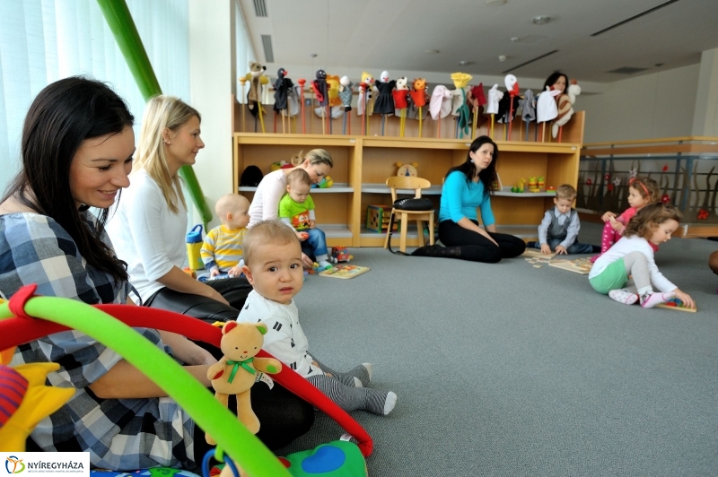 Zenebölcsi a Móricz Zsigmond Könyvtárban