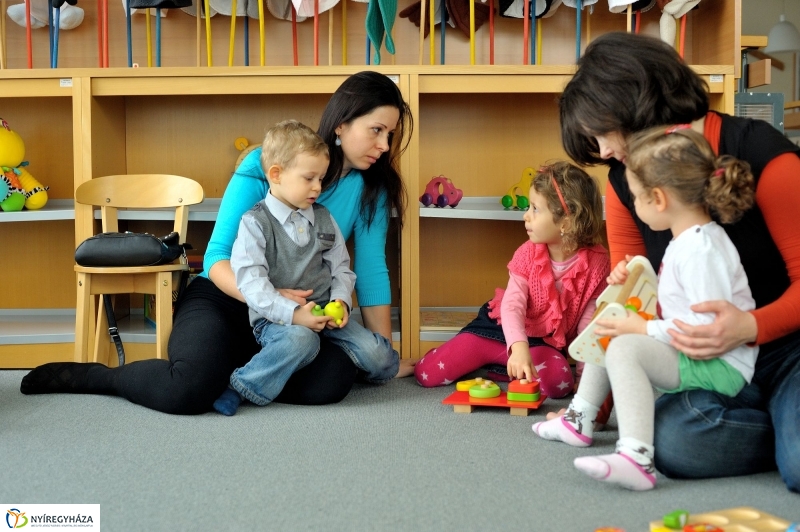 Zenebölcsi a Móricz Zsigmond Könyvtárban