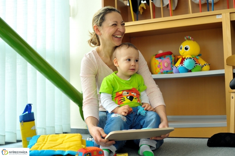 Zenebölcsi a Móricz Zsigmond Könyvtárban