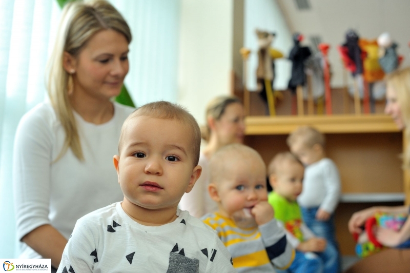 Zenebölcsi a Móricz Zsigmond Könyvtárban