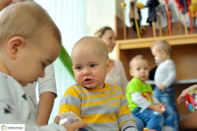 Zenebölcsi a Móricz Zsigmond Könyvtárban
