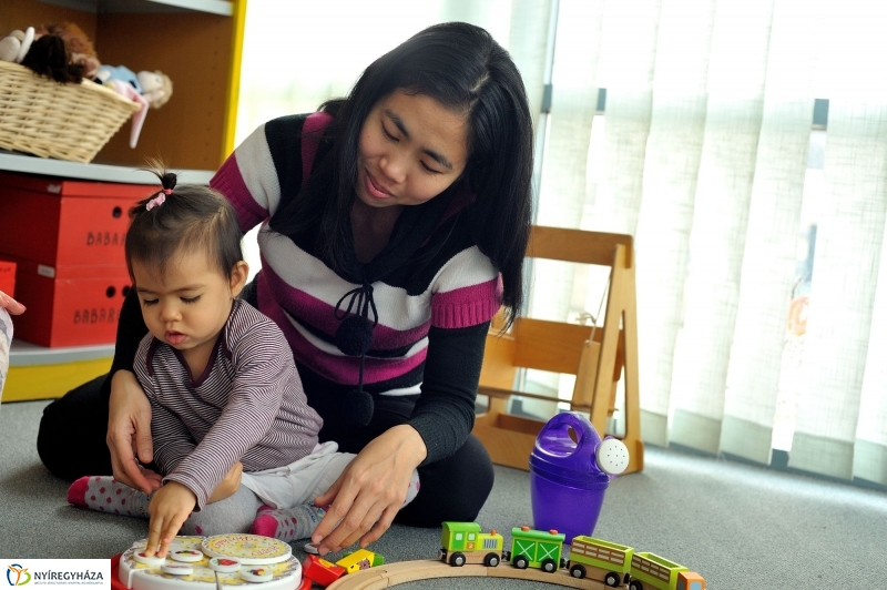 Zenebölcsi a Móricz Zsigmond Könyvtárban