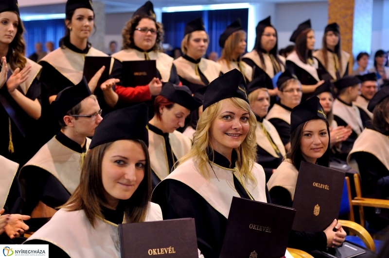 Diplomaosztó ünnepség az Egészségügyi Karon