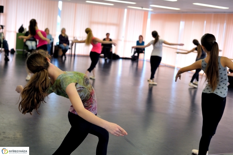 Éjjel-Nappal Primavera Balett