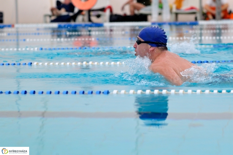 11. Aquarius Senior Úszóverseny