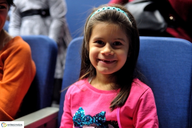 Éjjel-Nappal Micimackó zenés mesejáték