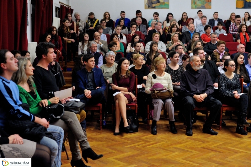 Pályázati Hangverseny - Egy gyűrű mindenek felett