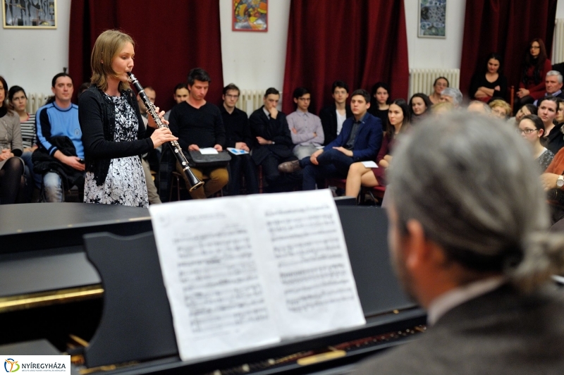 Pályázati Hangverseny - Egy gyűrű mindenek felett