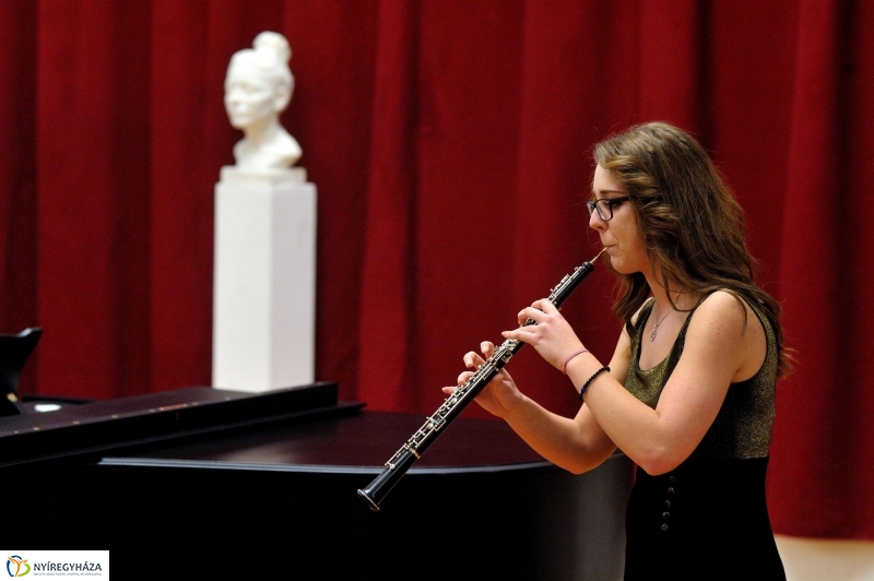 Pályázati Hangverseny - Egy gyűrű mindenek felett