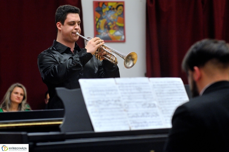 Pályázati Hangverseny - Egy gyűrű mindenek felett