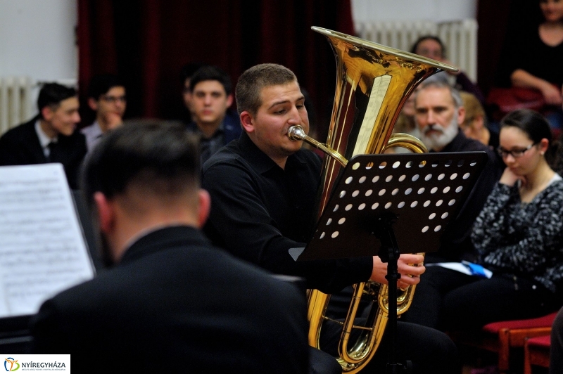 Pályázati Hangverseny - Egy gyűrű mindenek felett