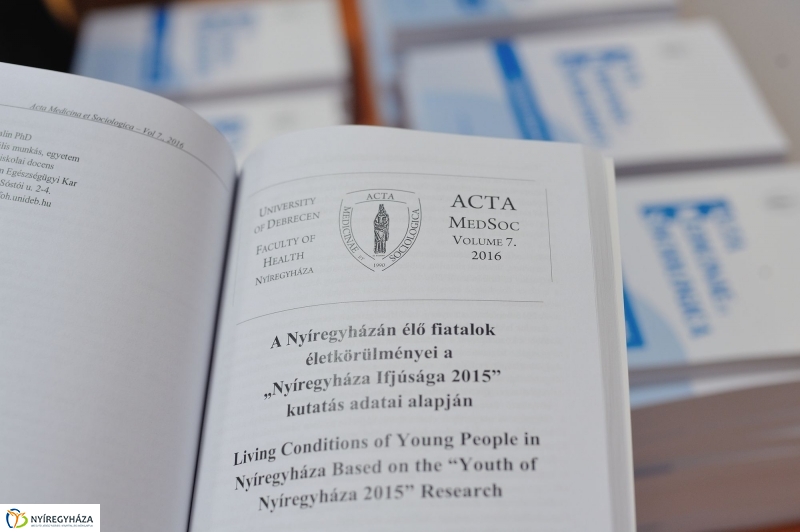 Kötetbemutató Nyíregyháza ifjúságáról