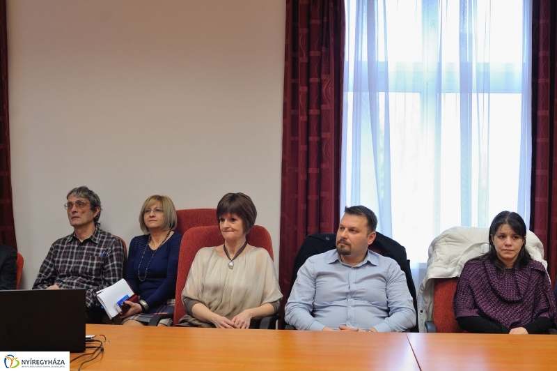 Kötetbemutató Nyíregyháza ifjúságáról