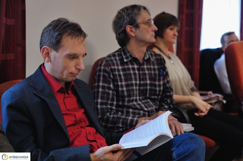 Kötetbemutató Nyíregyháza ifjúságáról