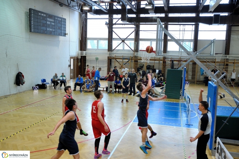 B33 regionális döntő Nyíregyházán