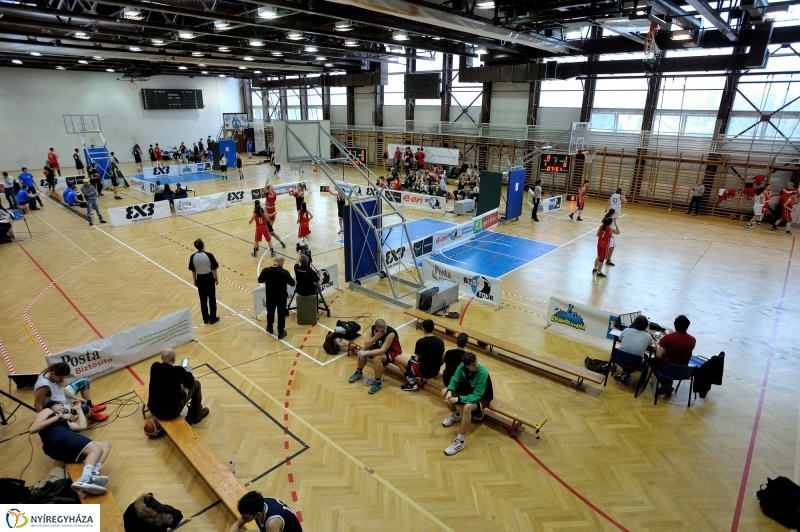 B33 regionális döntő Nyíregyházán