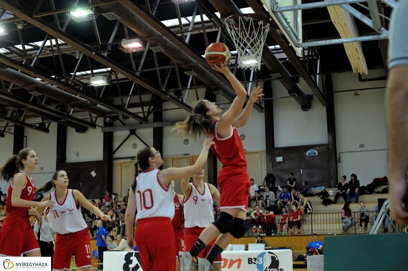 B33 regionális döntő Nyíregyházán