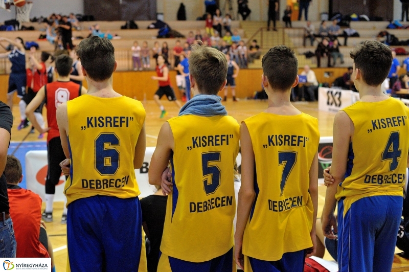 B33 regionális döntő Nyíregyházán