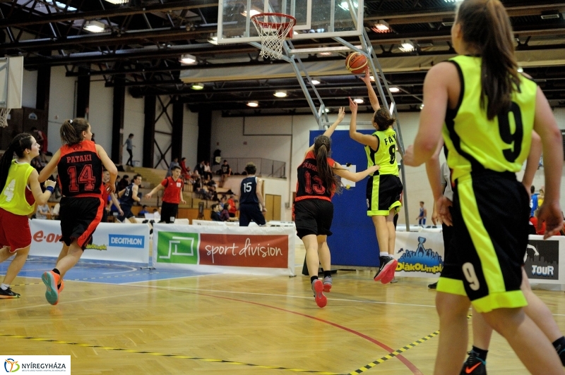 B33 regionális döntő Nyíregyházán