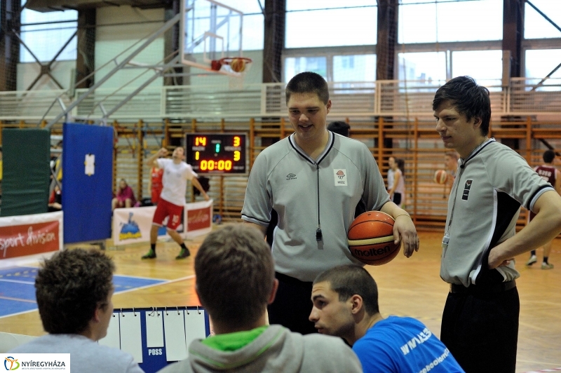 B33 regionális döntő Nyíregyházán