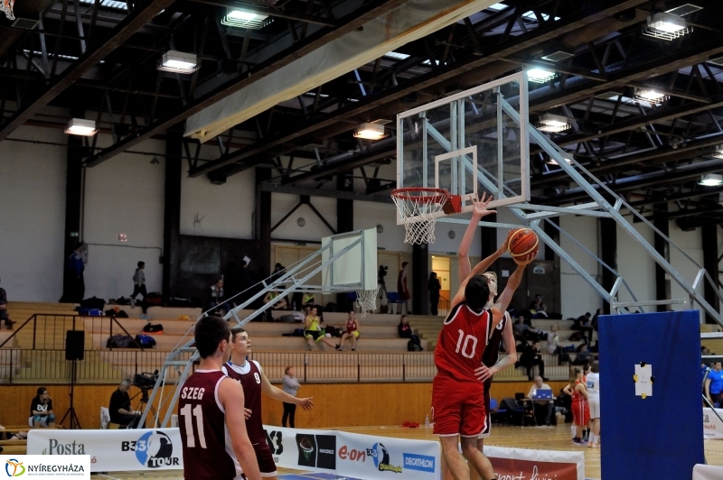 B33 regionális döntő Nyíregyházán