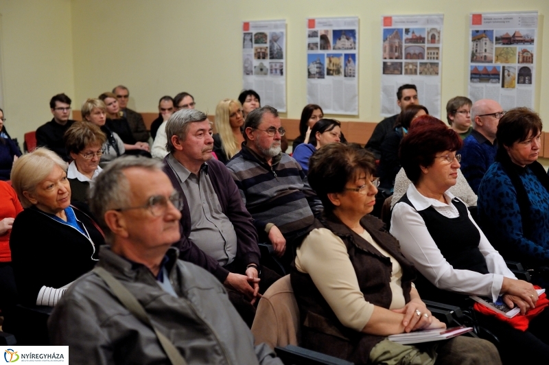 Vörös Postakocsi lapszámbemutató