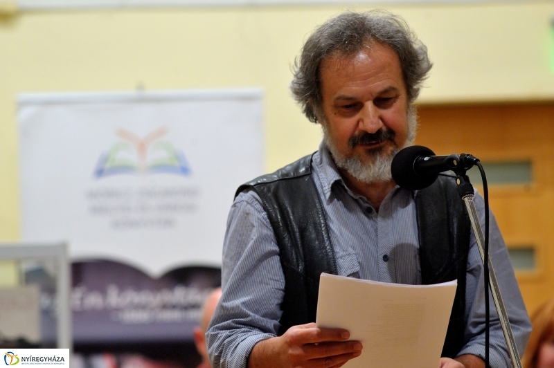 Vörös Postakocsi lapszámbemutató