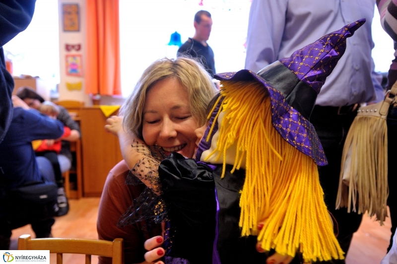 Farsangolás az Eszterlánc óvodában