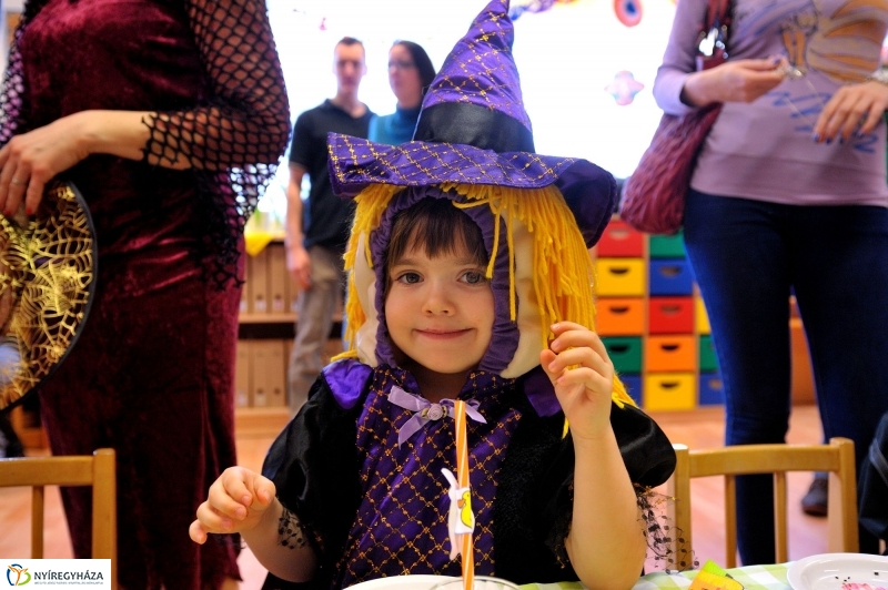 Farsangolás az Eszterlánc óvodában