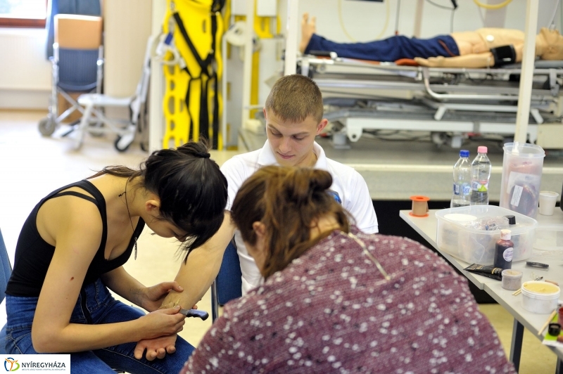 Egészségügyi gyakorlat a főiskolán