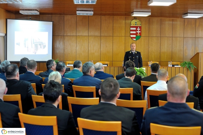 Rendőrségi évértékelő