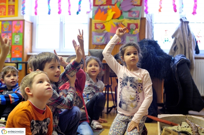 Farsangolás a Jókai Mór iskolában