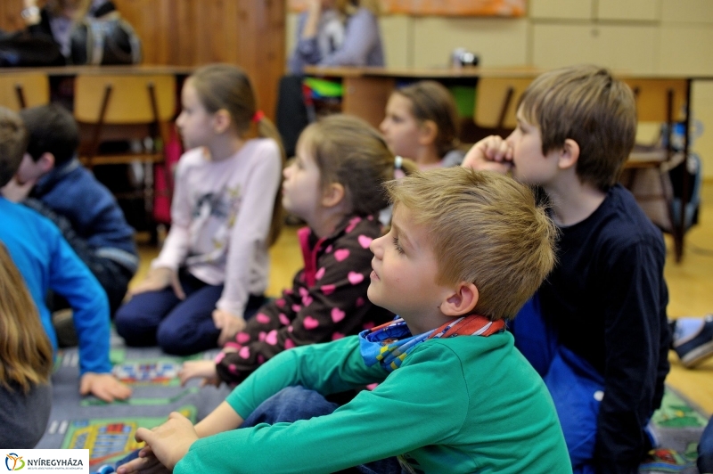 Farsangolás a Jókai Mór iskolában