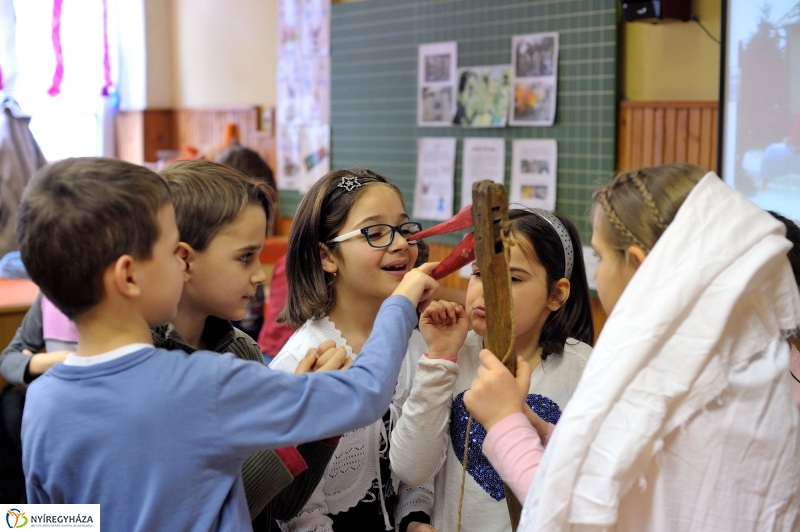 Farsangolás a Jókai Mór iskolában