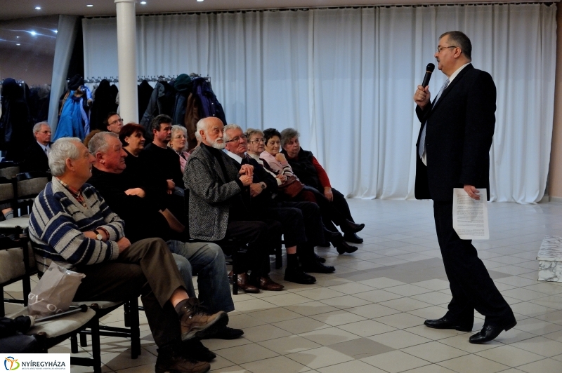 Polgári Szalon Dr. Lupkovics Györggyel