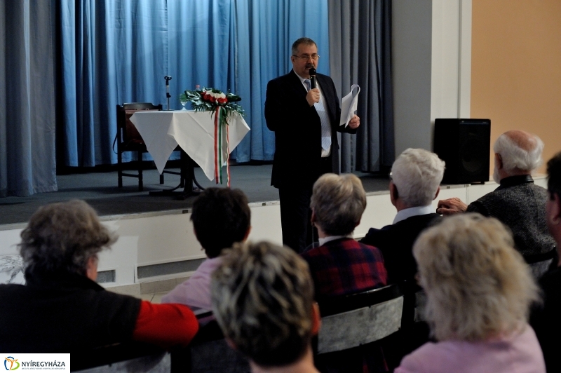 Polgári Szalon Dr. Lupkovics Györggyel