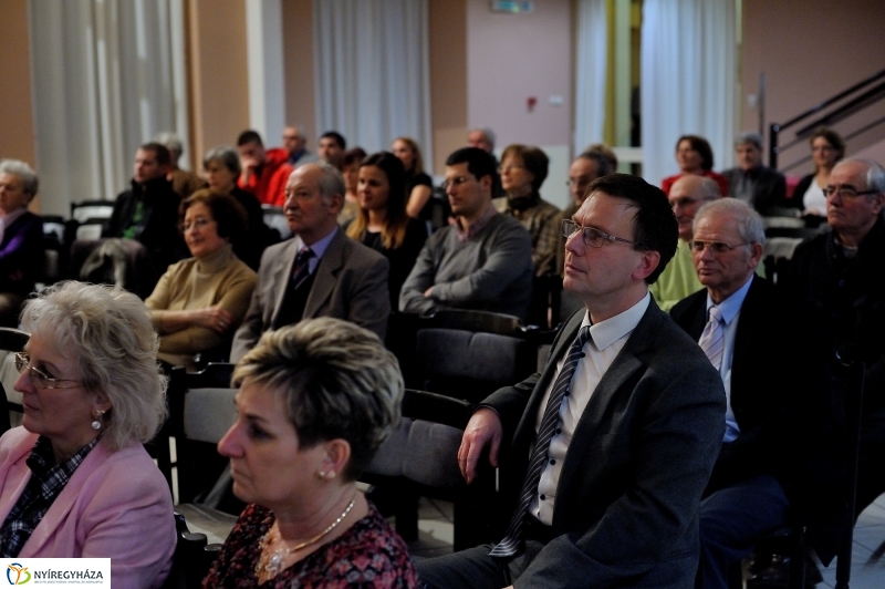 Polgári Szalon Dr. Lupkovics Györggyel