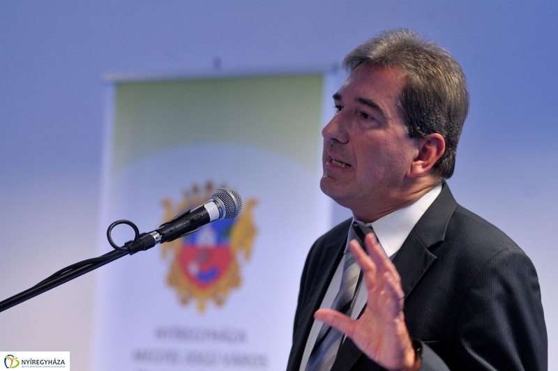 Jogi, pénzügyi konferencia civil szervezeteknek